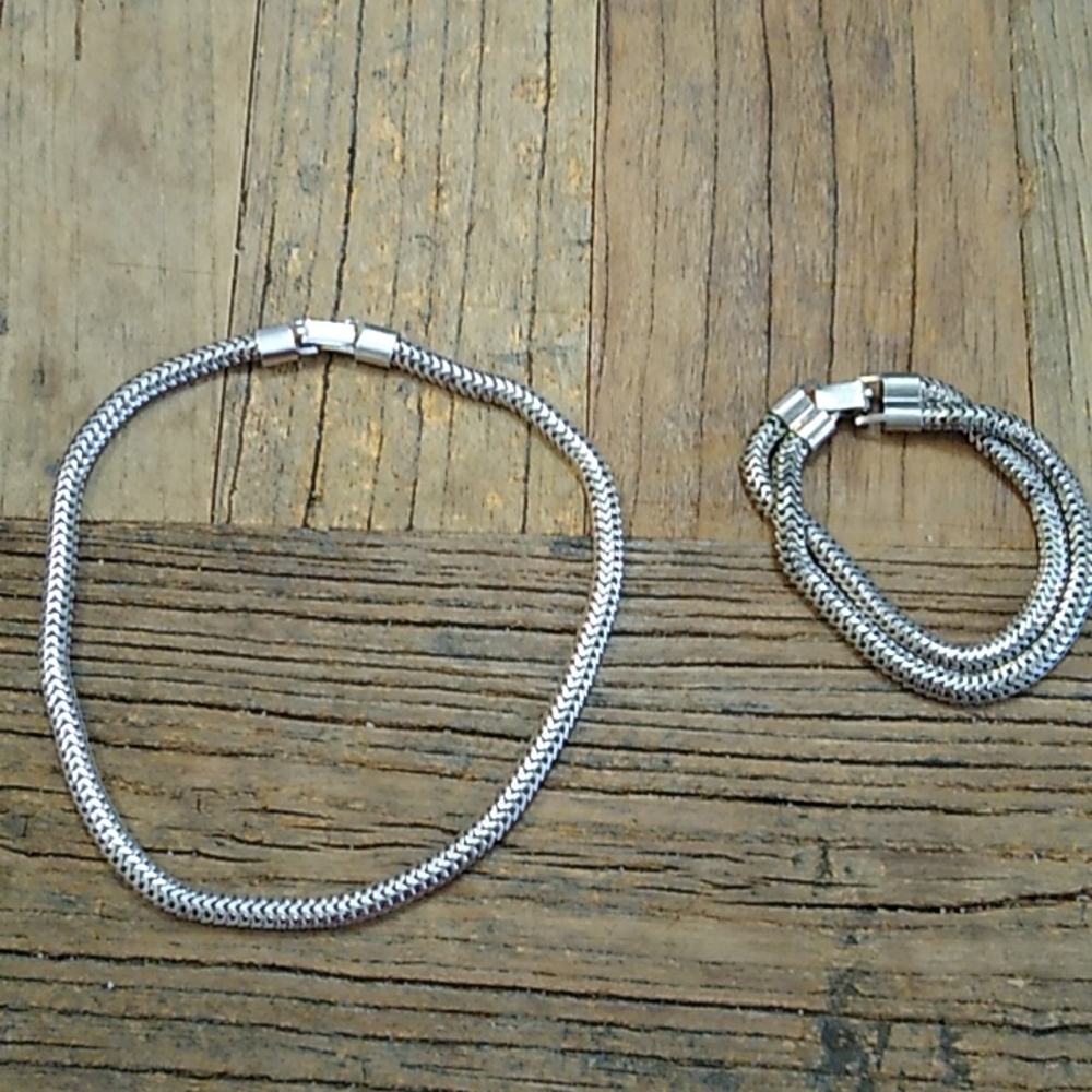 Vintage Silvertone braided Necklace and Bracelet
